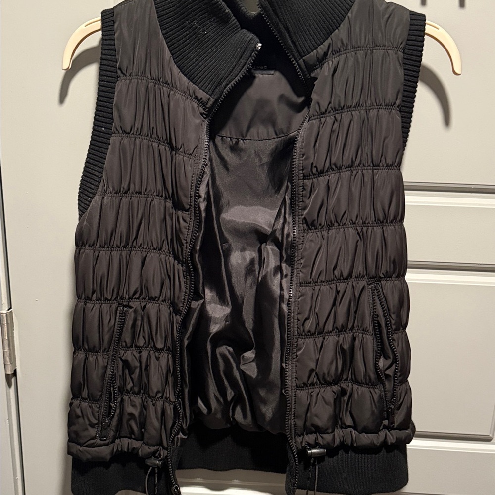 Black Rivet Quilted Black Women's Vest